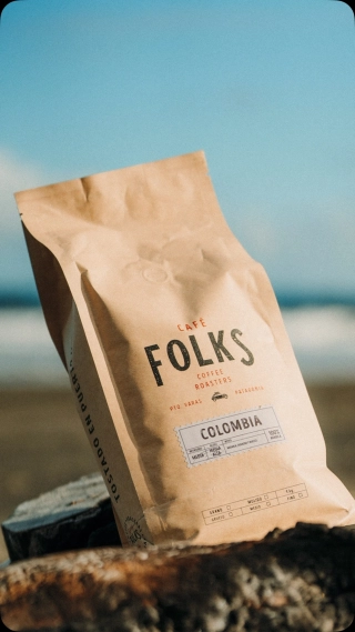 ⚡️FLASH SALE Colombia⚡️3 Días con 30%OFF en nuestro café colombiano formato de 1 kilo, para compras online 🇨🇴 Envíos a todo Chile 🤎
👉 Recuerda que puedes comprar online y retirar gratis en O’Higgins 624 Puerto Varas.
#cafefolks #disfrutemosestemomento #cafecolombiano #inspiradoenelrecorrido #surdechile #puertovaras